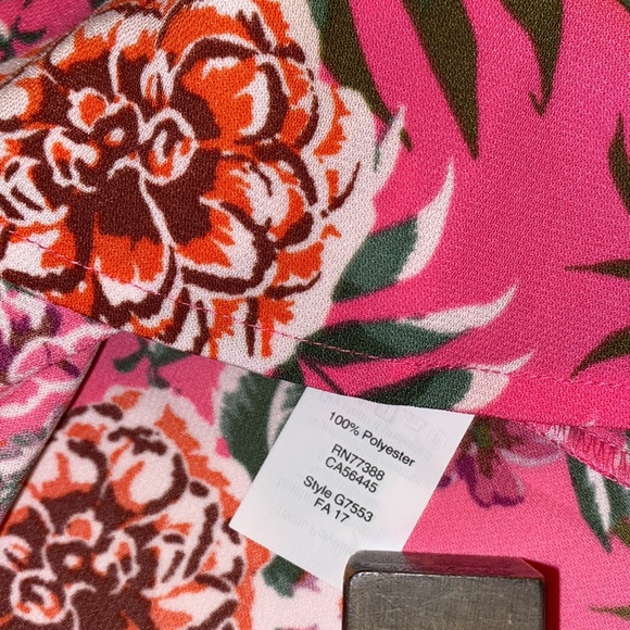 J. CREW Sleeveless Floral Top - Picture 8 of 8